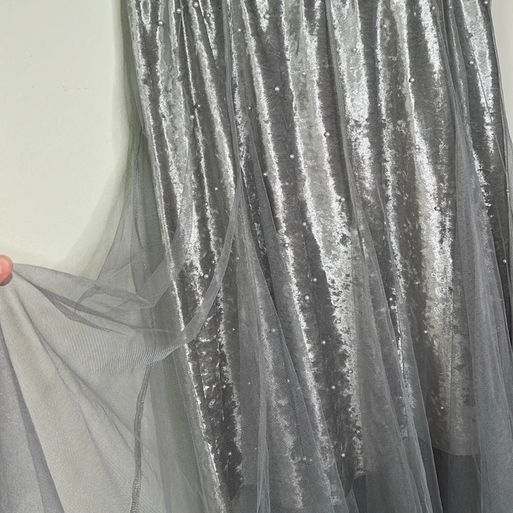 RAGA Anthropologie Velvet Midi Skirt w/Pearl Detail & Tulle Overlay Gray Size 1X